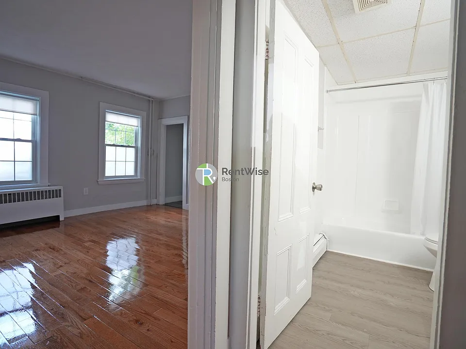 299 Nahant Rd #1