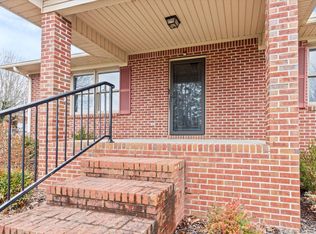 43 Monks Rd, Fayetteville, TN 37334
