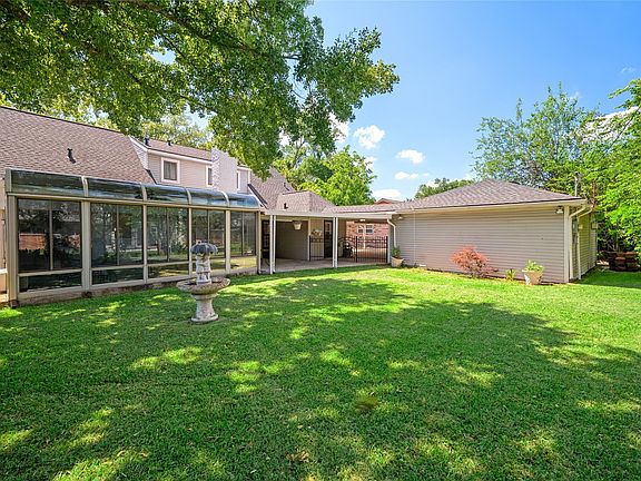 2nd image of 1906 Spillers Ln