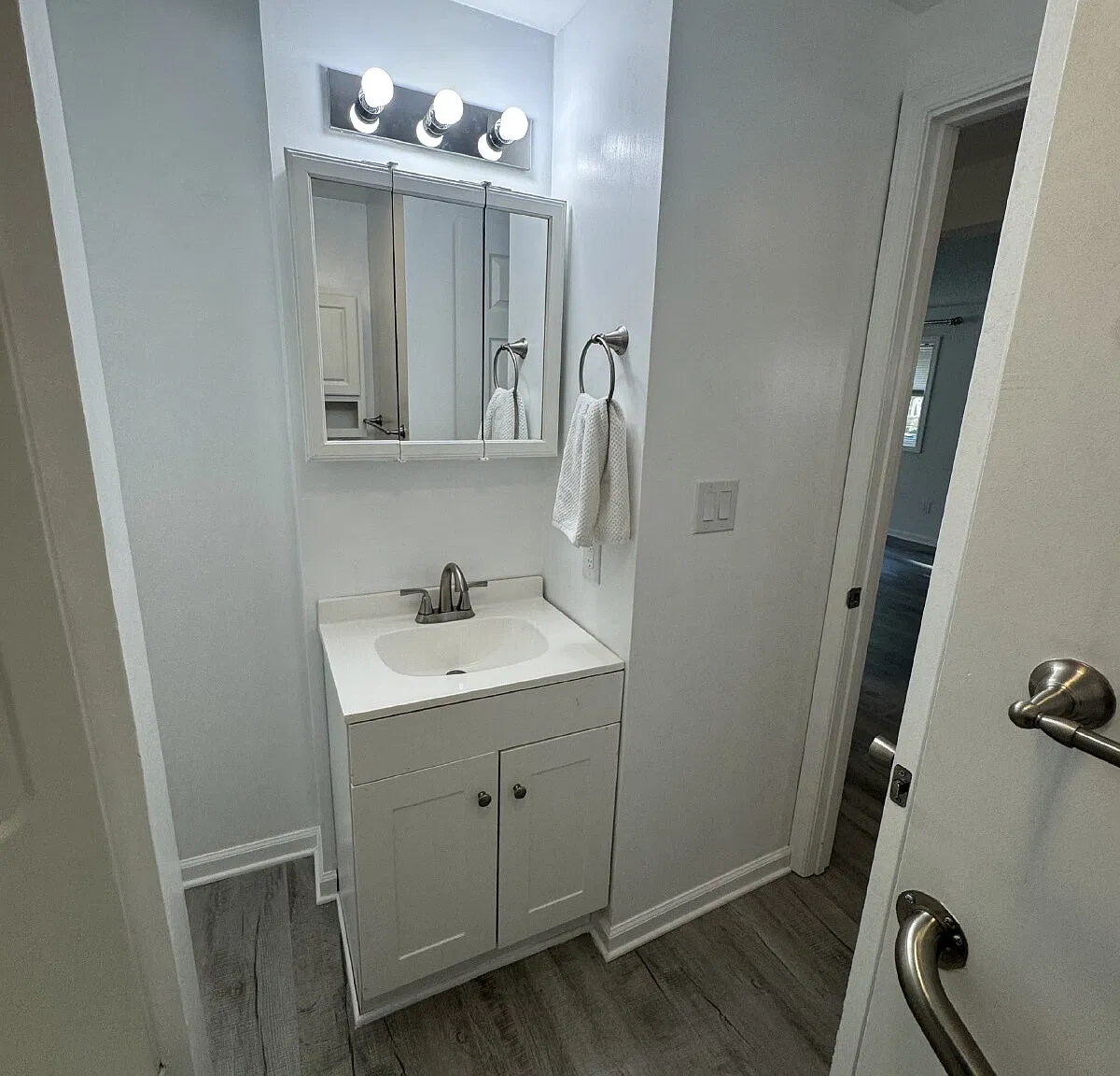 2 bed, 1.5 bath, 1000 sqft, $1,750 — Photo 3