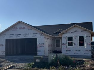 860 Terra Blue Ct, Kimberly, WI 54136