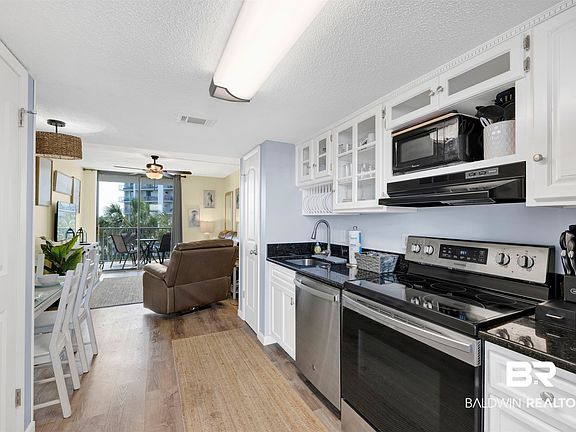 4th image of 1832 W Beach Blvd #B305