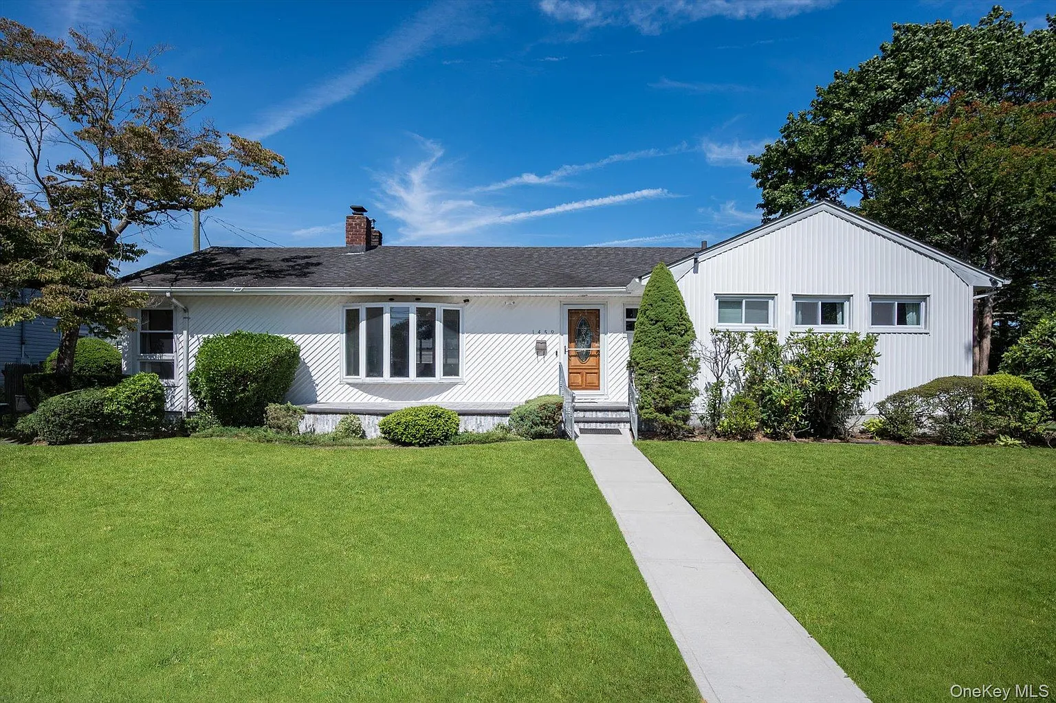 1459 Prospect Avenue photo 1