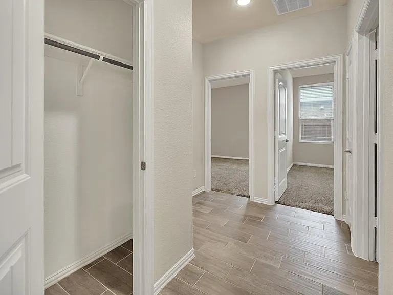 6711 Hall Of Fame Blvd — Photo 30