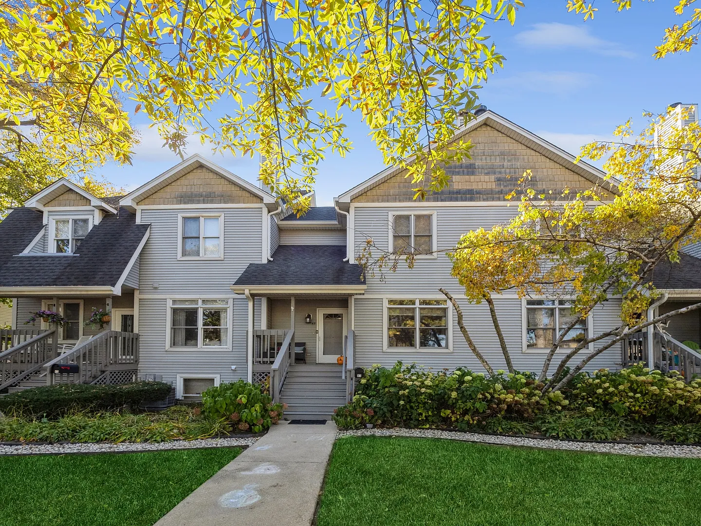 45 W Johnson St photo 1