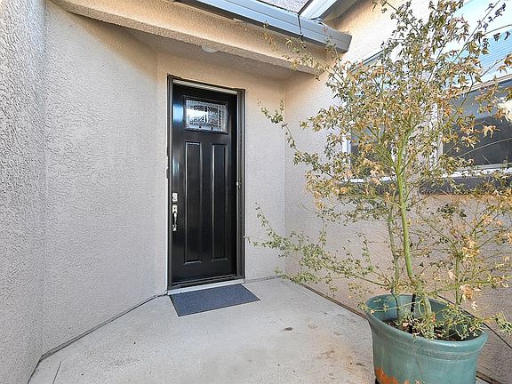 4th image of 2195 Birmington Dr