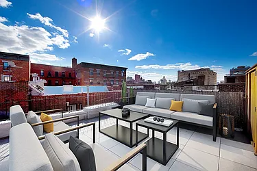 Rented by R New York