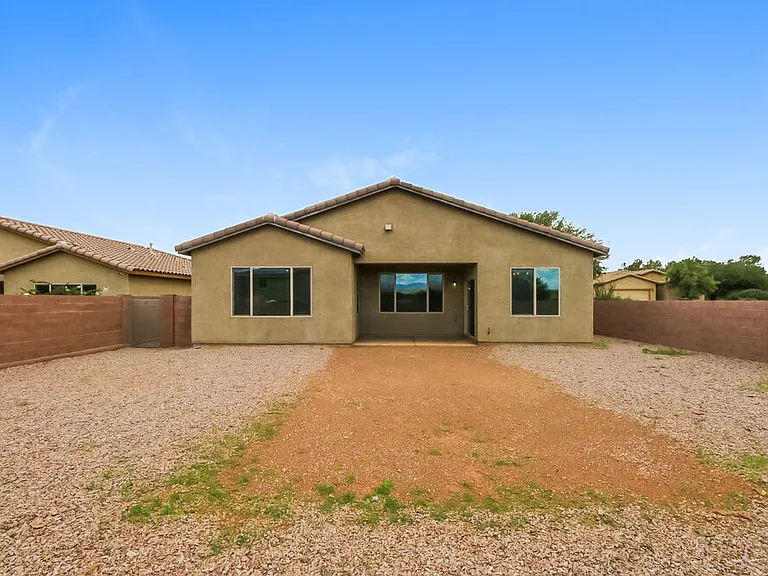 1176 E Madera Grove Ln — Photo 15