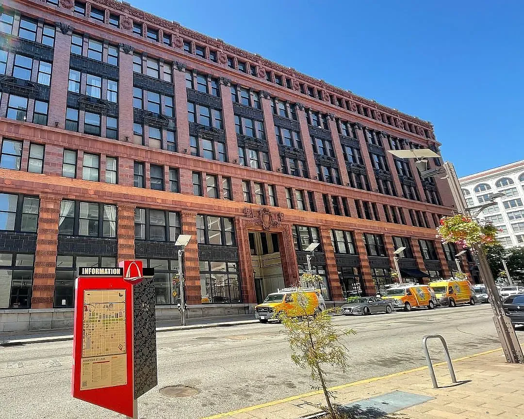 2 bed, 1057 sqft, $1,290 — Photo 1