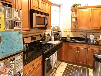 Rented by Rapid Realty Cobble Hill