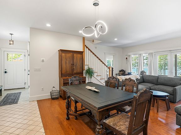 4th image of 71 Village Way #506