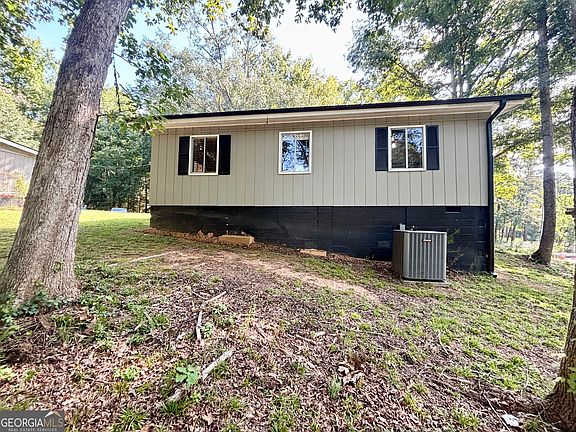 4th image of 557 Benttree Cir