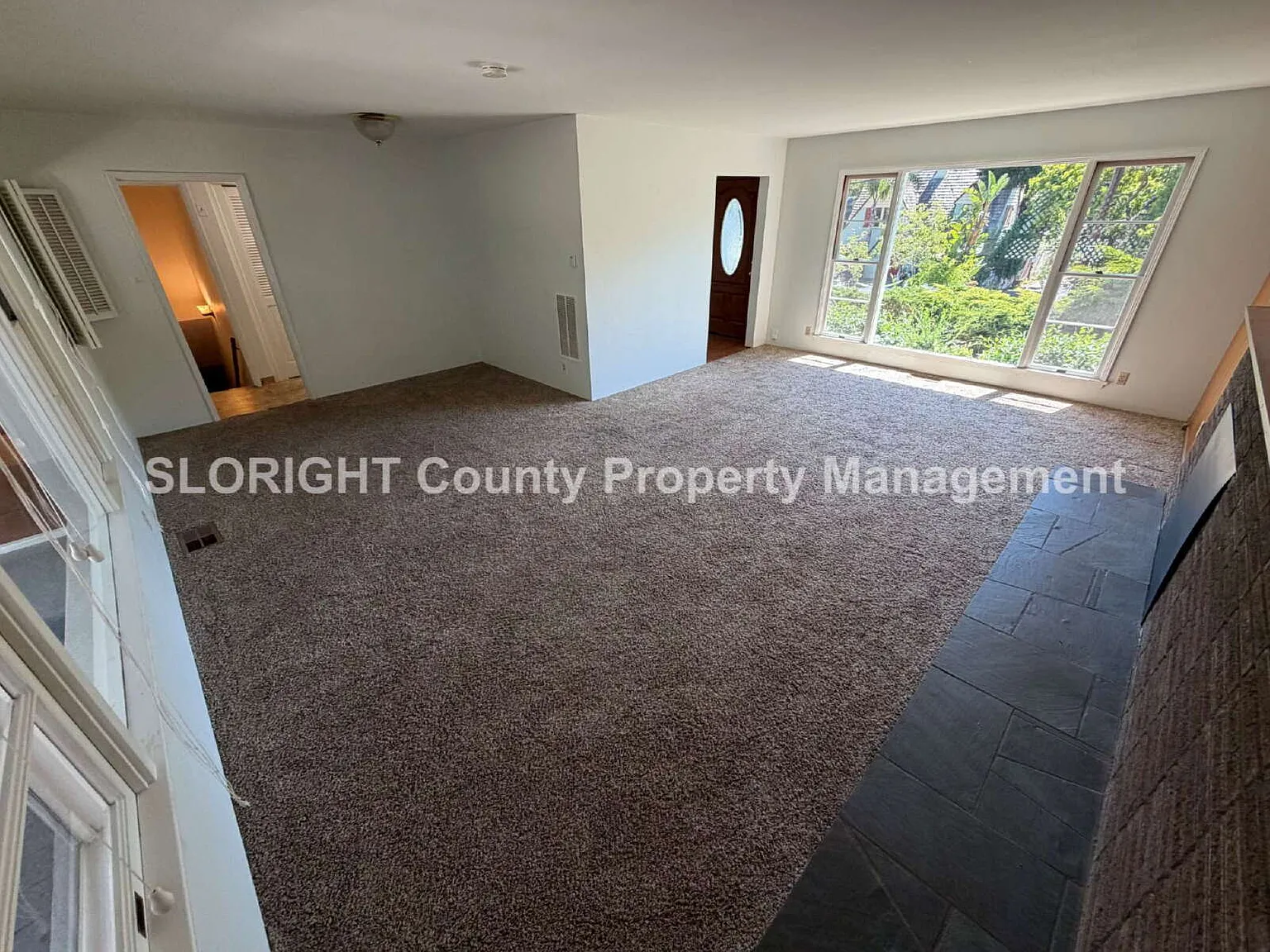 4 bed, 2.0 bath, 1793 sqft, $4,500 — Photo 3