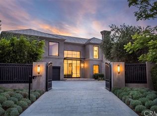 12071 Crest Ct, Beverly Hills, CA 90210