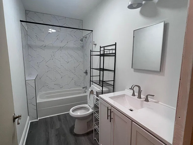 1542 N 15th St #1 — Photo 5