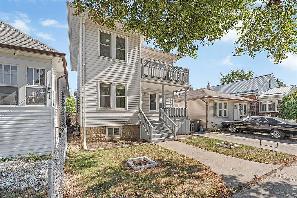 Building Photo - 844 Ellrose Ave #842