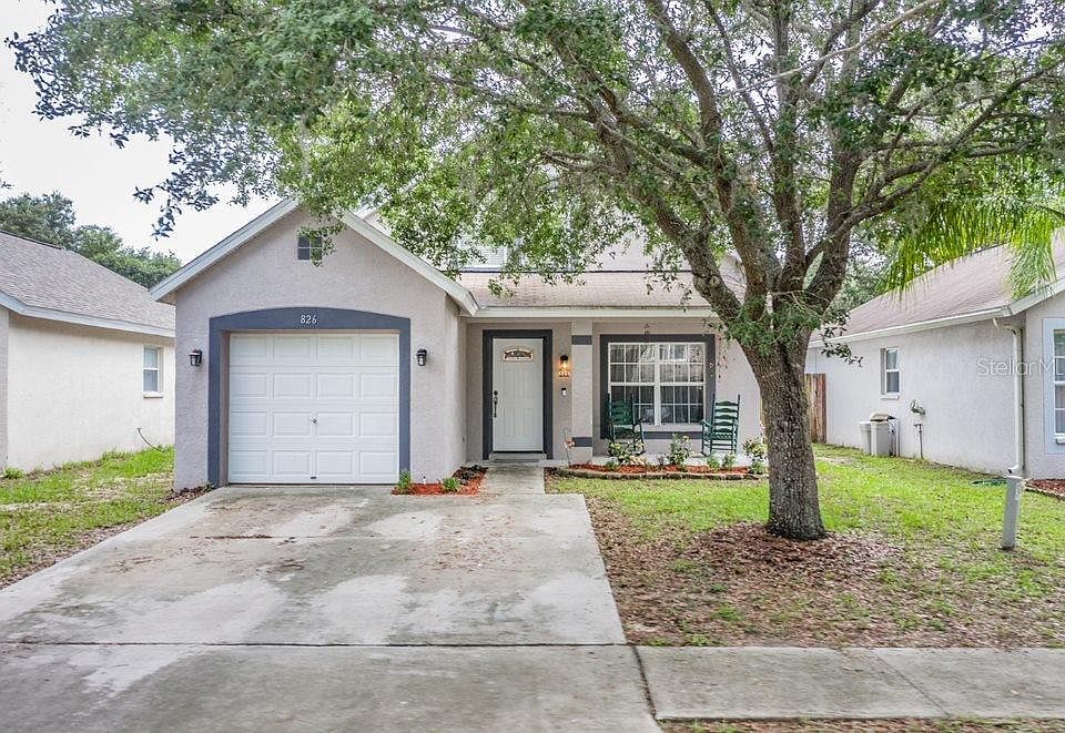1st image of 826 Cape Cod Cir