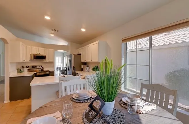 6234 W Blackhawk Dr — Photo 8