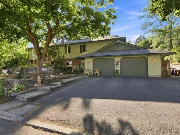 811 N Grant St, Moscow, ID 83843