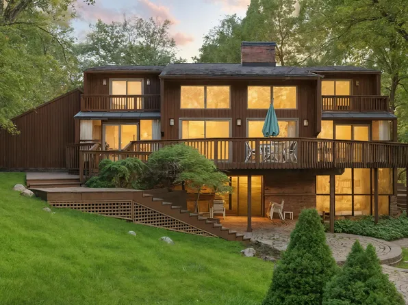 6710 Curtis Rd, Plymouth, MI 48170