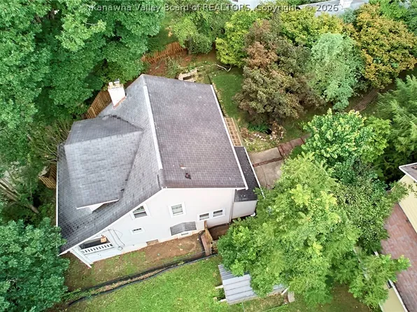 946 Mathews Ave, Charleston, WV 25302