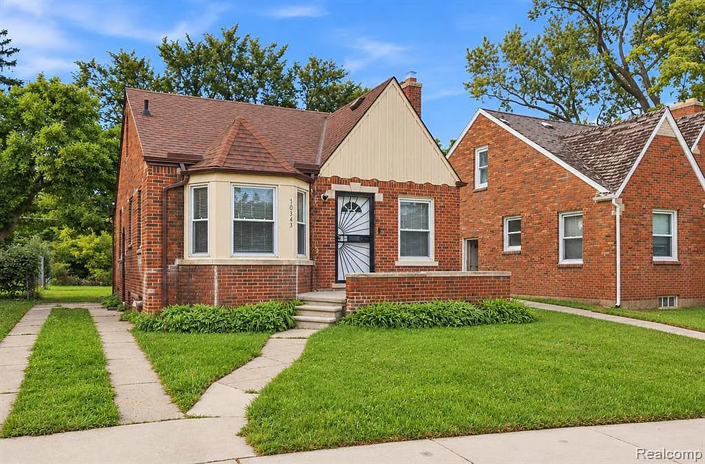 2 bed, 1.0 bath, 1046 sqft, $1,299 — Photo 4