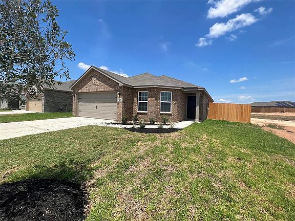 2nd image of 413 Amberwood Park Dr