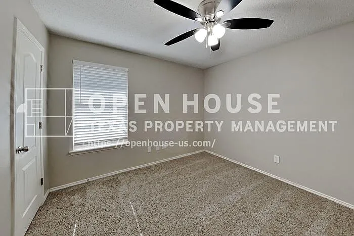 824 Quail Brook Dr — Photo 12