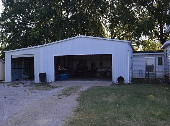 3rd image of 15059 Myra Ave