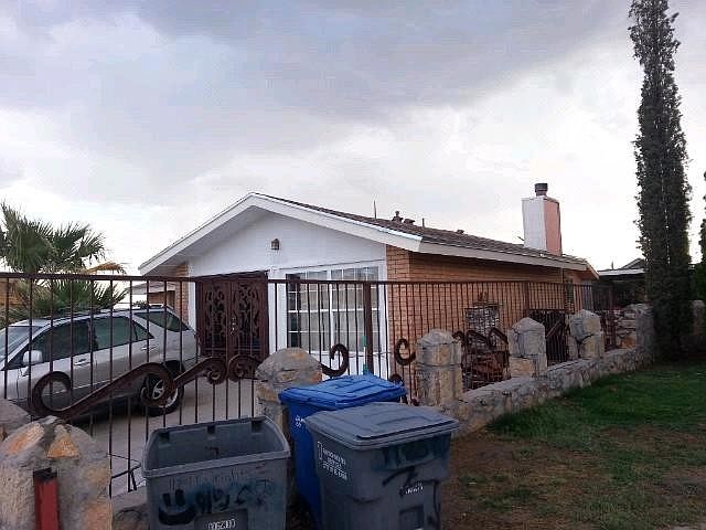 2nd image of 11800 Blanda Ct