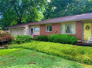 58 Ellison Hills Dr, Rochester, NY 14625