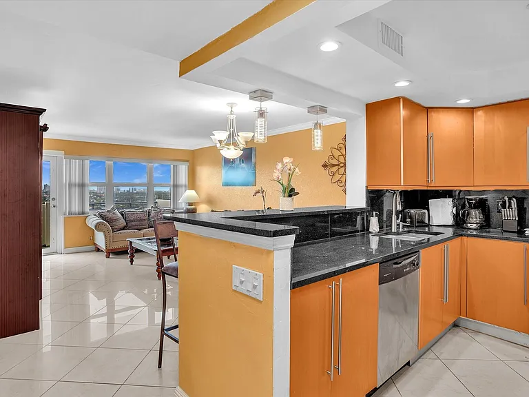 401 Golden Isles Dr #1007 — Photo 4