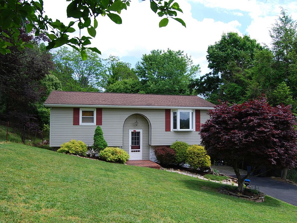 1st image of 910 Terry Dr