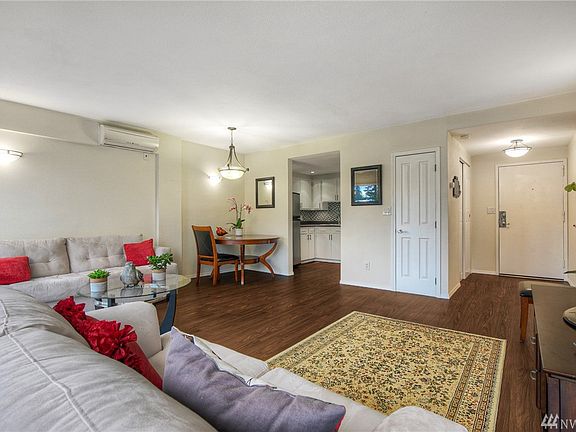 5th image of 1910 Evergreen Park Dr SW APT 605
