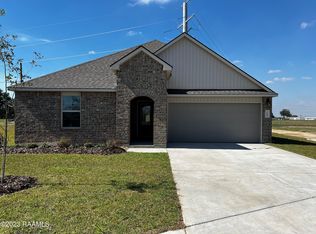 100 Augustin Dr, Maurice, LA 70555