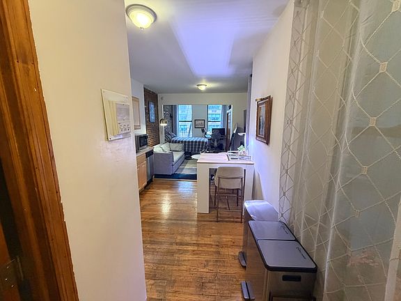 3rd image of 814 10th Ave APT 3F