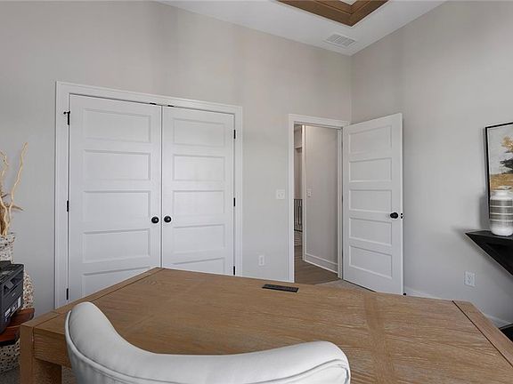 3rd image of 11277 S Sunray Dr