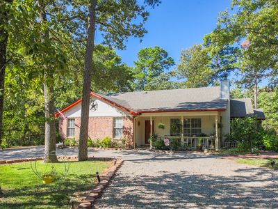 339 Green Meadow Trl, Holly Lake Ranch, TX, 75765