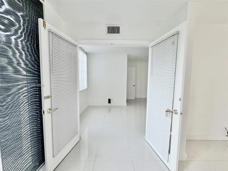 7840 NW 50th St #102 — Photo 14
