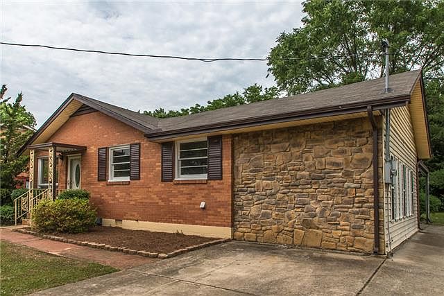 2nd image of 3108 Richmond Hill Dr
