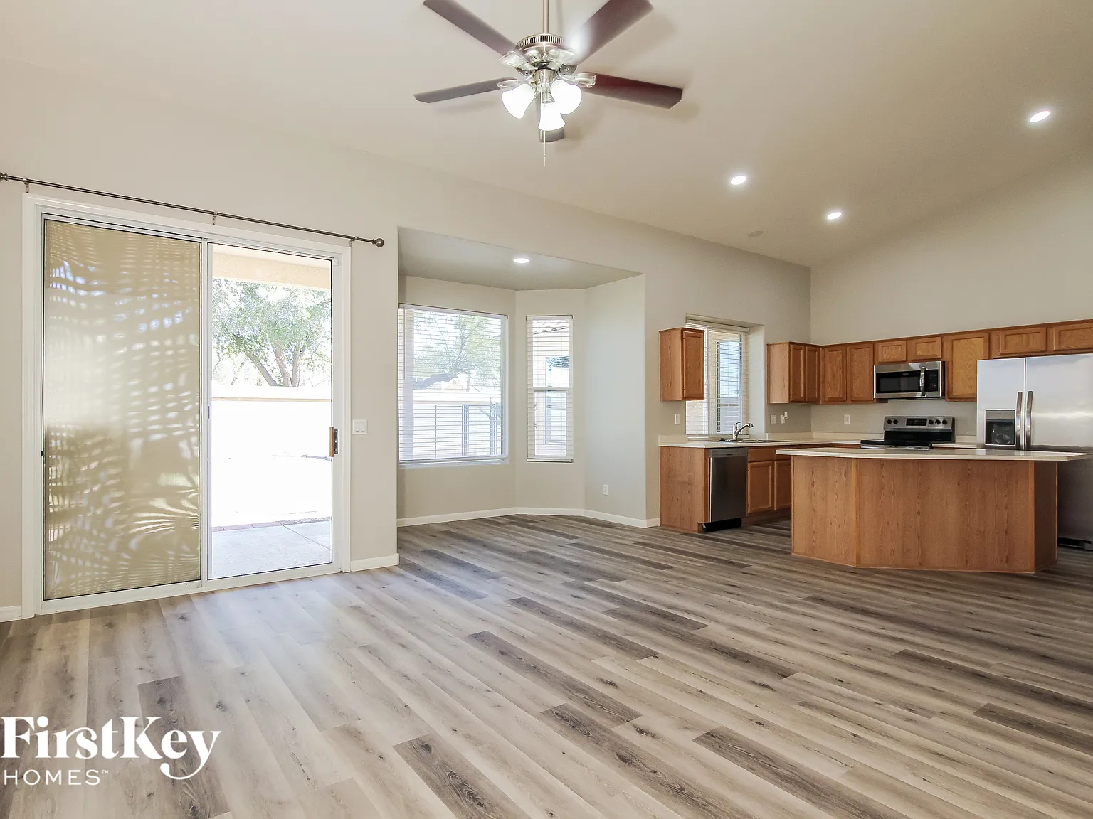 3 bed, 2.0 bath, 2382 sqft, $2,480 — Photo 3