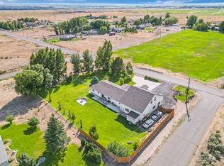 596 Silver Beach Dr, Jerome, ID 83338