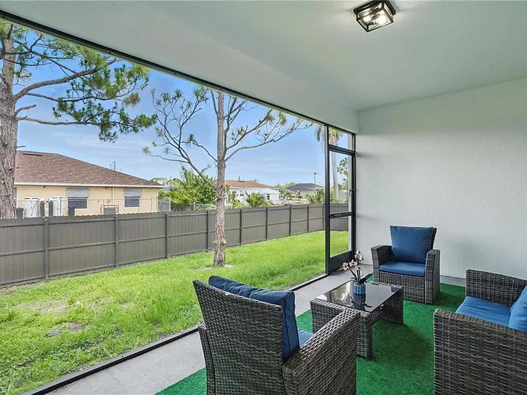 1011 & 1013 Abrams Blvd — Photo 23