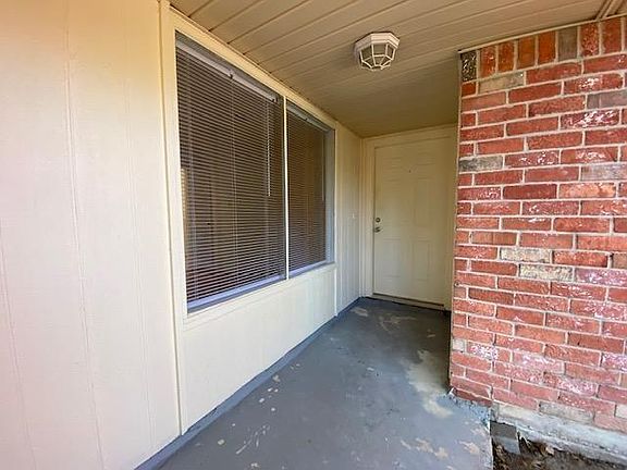 3rd image of 17111 Broken Back Dr