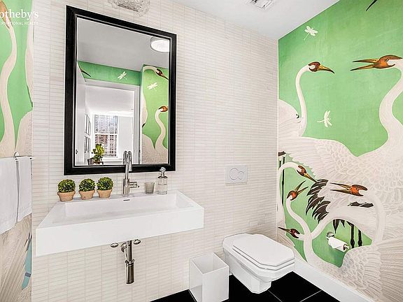 5th image of 270 Broadway APT 25B