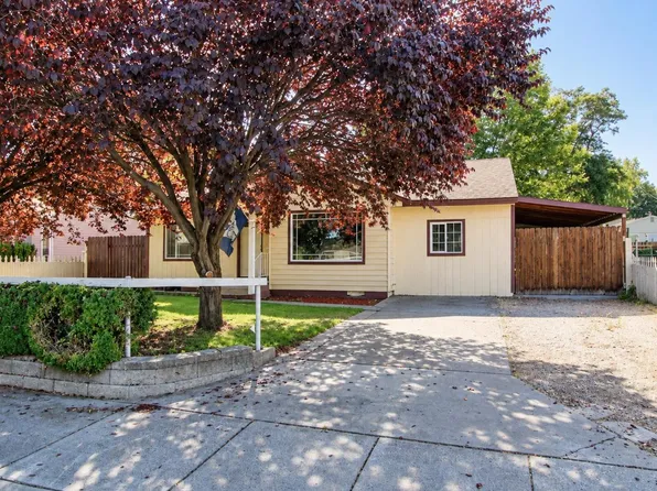 114 S Vancouver St, Kennewick, WA 99336