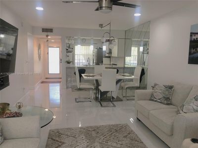 1101 Bahama Bnd APT B2, Coconut Creek, FL, 33066