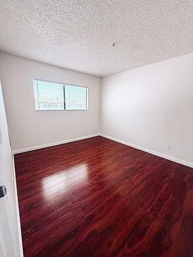14814 Inglewood Ave. Photo 1