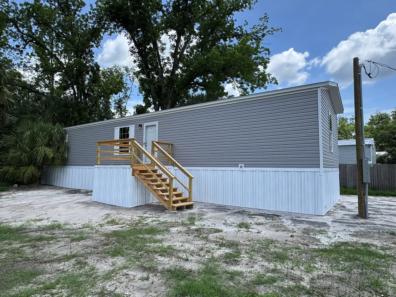 3 bed, 1000 sqft, $1,395 — Photo 1