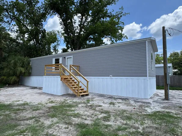 1114 5th St SW, Live Oak, FL 32064